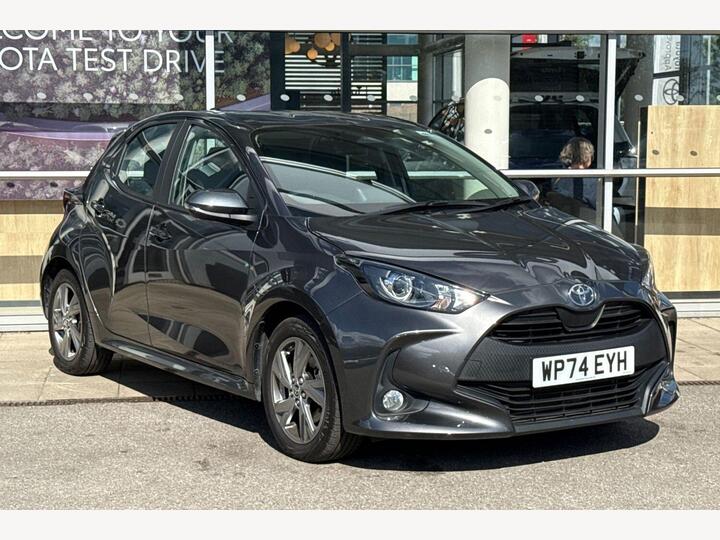 Toyota Yaris 1.5 VVT-h Icon E-CVT Euro 6 (s/s) 5dr