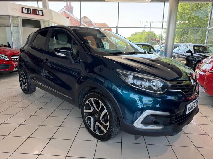 Renault Captur 0.9 TCe ENERGY Iconic Euro 6 (s/s) 5dr
