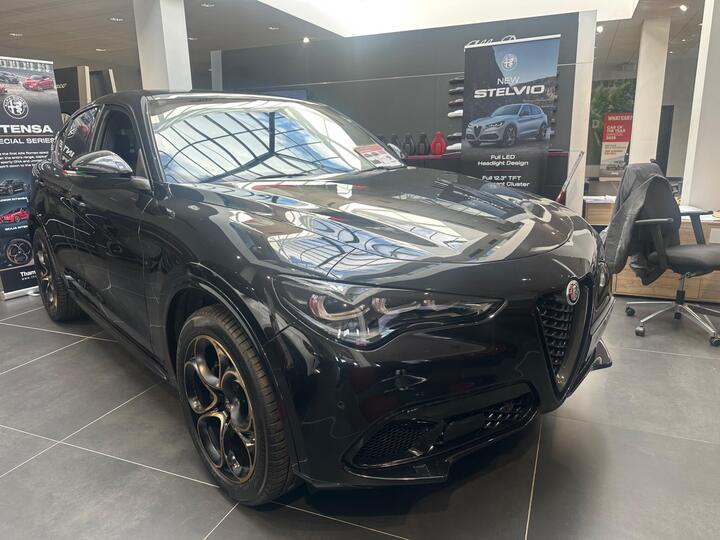 Alfa Romeo Stelvio 2.0T Intensa Auto Q4 AWD Euro 6 (s/s) 5dr Alfa Romeo Stelvio 2.0T Intensa Auto Q4 AWD Euro 6 (s/s) 5dr