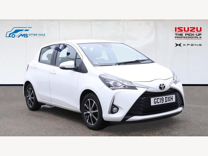 Toyota YARIS 1.5 VVT-i Icon Tech Euro 6 5dr
