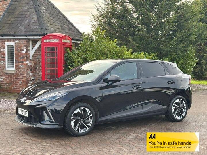 MG MG4 64kWh Trophy Long Range Auto 5dr