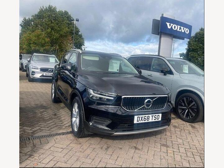 Volvo XC40 2.0 T4 Momentum Auto AWD Euro 6 (s/s) 5dr