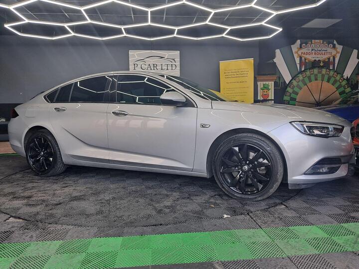 Vauxhall Insignia 1.6 Turbo D BlueInjection Elite Nav Grand Sport Euro 6 (s/s) 5dr Vauxhall Insignia 1.6 Turbo D BlueInjection Elite Nav Grand Sport Euro 6 (s/s) 5dr