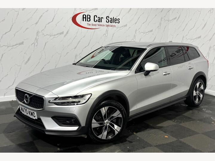 Volvo V60 Cross Country 2.0 D4 Plus Auto AWD Euro 6 (s/s) 5dr