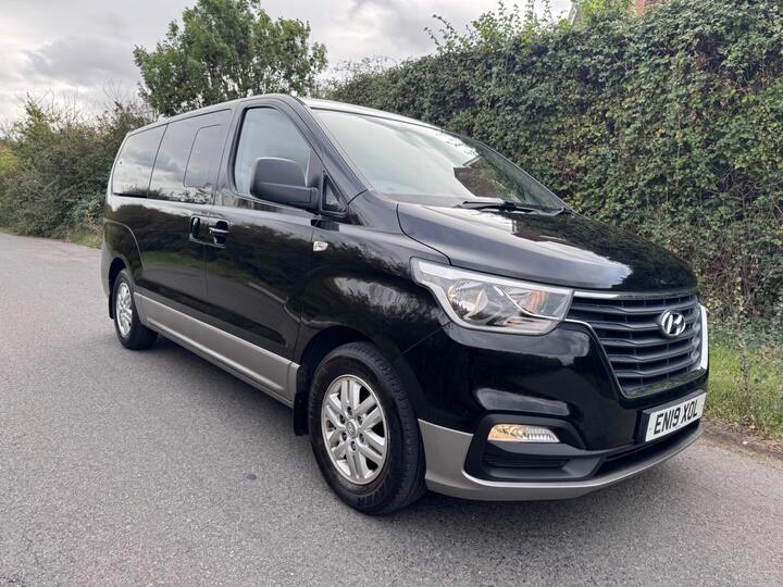 Hyundai I800 2.5 CRDi SE Nav Euro 6 5dr Hyundai I800 2.5 CRDi SE Nav Euro 6 5dr