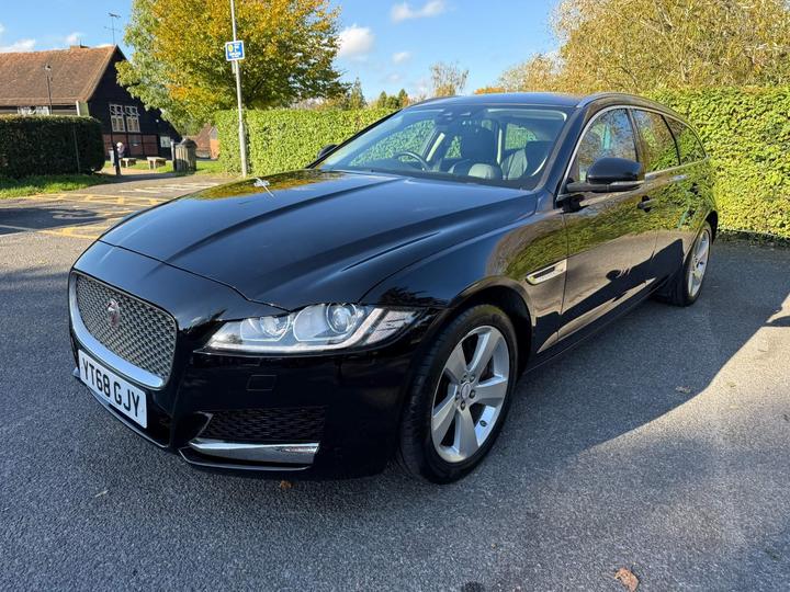 Jaguar XF 2.0i Portfolio Sportbrake Auto Euro 6 (s/s) 5dr