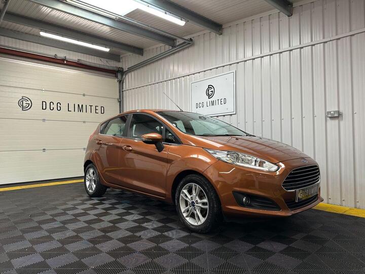 Ford FIESTA 1.0T EcoBoost Zetec Euro 6 (s/s) 5dr Ford FIESTA 1.0T EcoBoost Zetec Euro 6 (s/s) 5dr