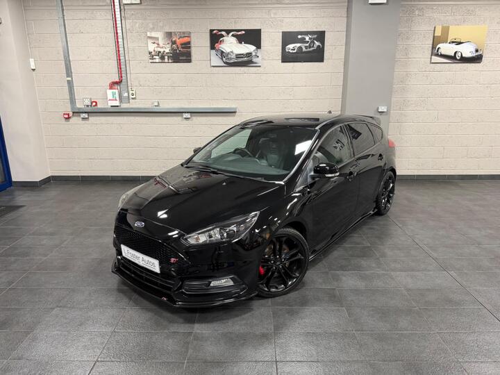 Ford Focus 2.0T EcoBoost ST-3 Euro 6 (s/s) 5dr