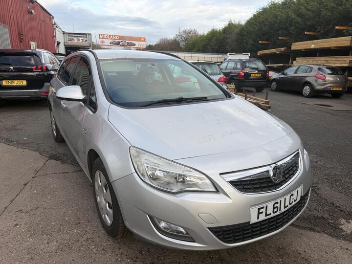 Vauxhall Astra 1.7 CDTi EcoFLEX Exclusiv Sports Tourer Euro 5 5dr