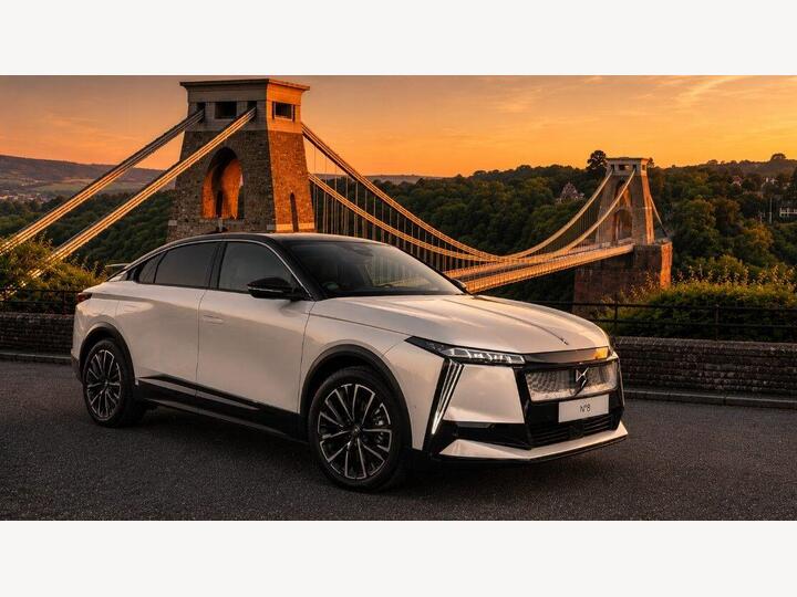 DS AUTOMOBILES DS No8 E-TENSE 74kWh Pallas Coupe Auto 5dr (11kW Charger)