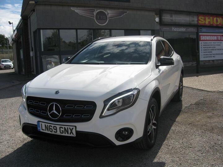 Mercedes-Benz GLA CLASS 1.6 GLA180 Urban Edition 7G-DCT Euro 6 (s/s) 5dr