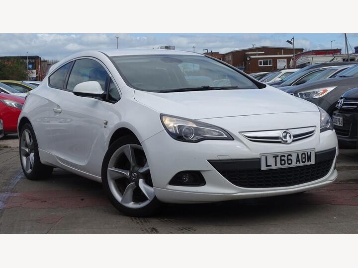 Vauxhall ASTRA GTC 1.6 CDTi EcoFLEX SRi Euro 6 (s/s) 3dr Vauxhall ASTRA GTC 1.6 CDTi EcoFLEX SRi Euro 6 (s/s) 3dr