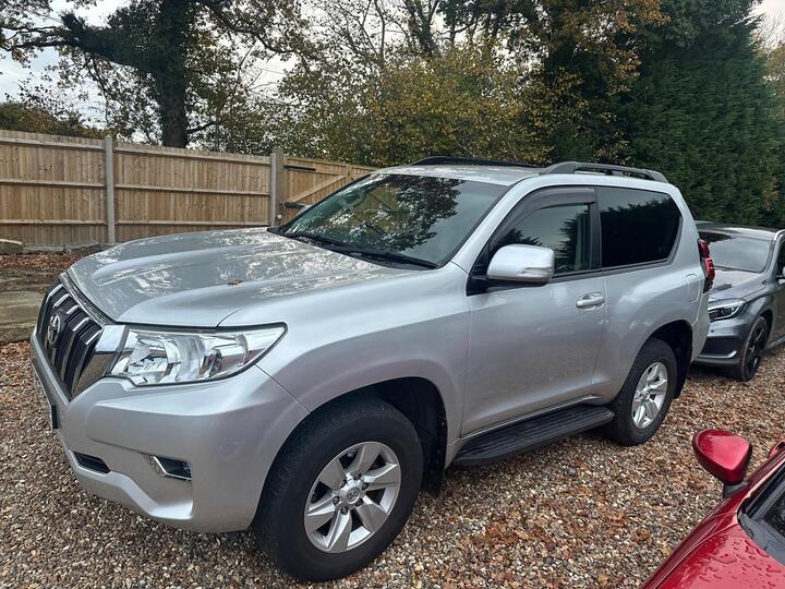Toyota Land Cruiser 2.8D Active Auto 4WD Euro 6 3dr
