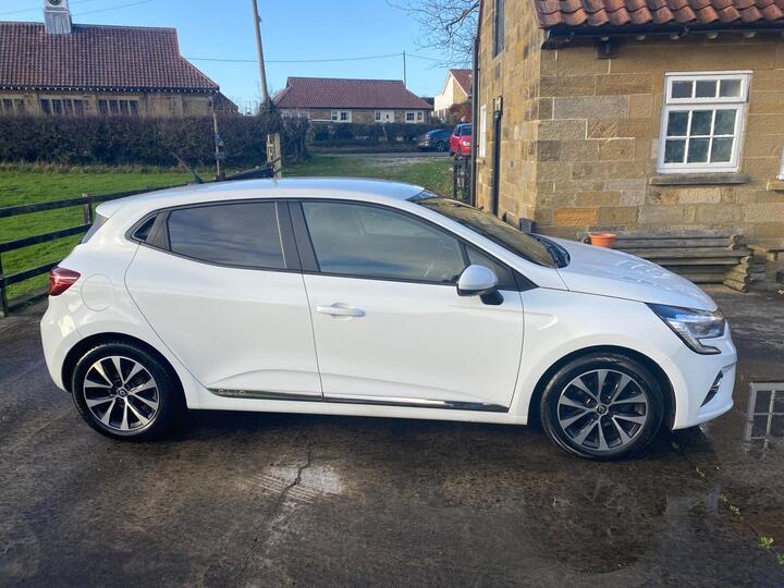 Renault Clio 1.0 TCe Iconic Euro 6 (s/s) 5dr