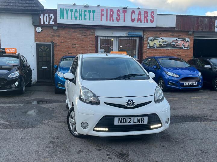 Toyota AYGO 1.0 VVT-i Fire Euro 5 5dr