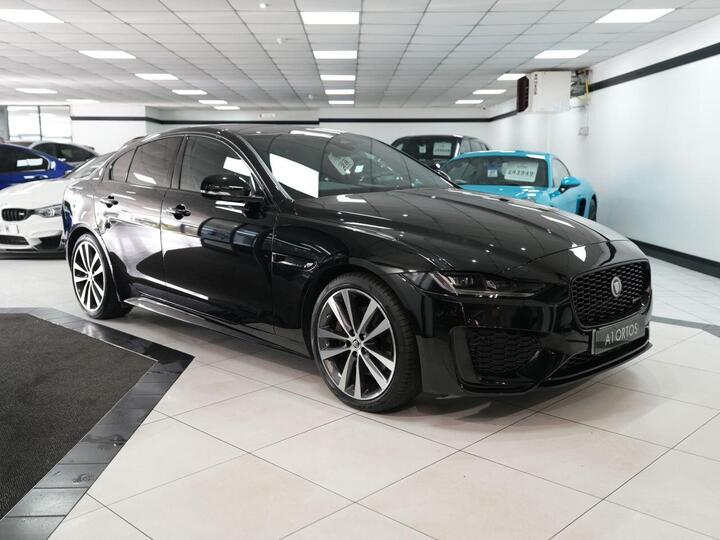 Jaguar XE 2.0 D200 MHEV R-Dynamic HSE Black Auto Euro 6 (s/s) 4dr