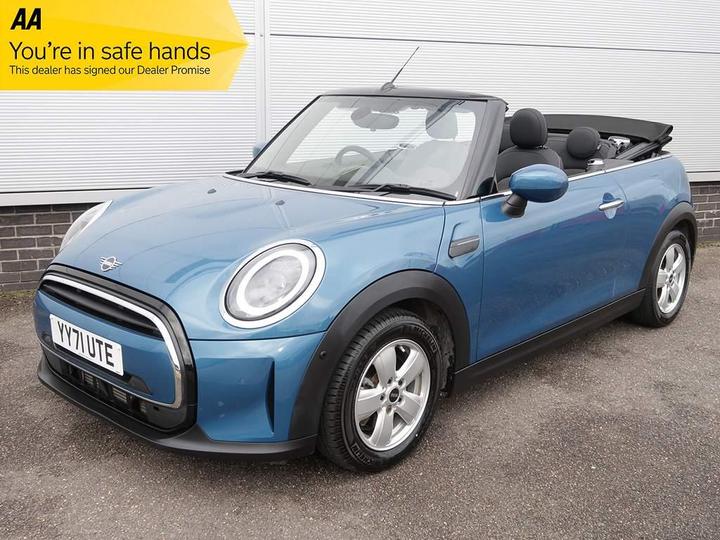 MINI Convertible 1.5 Cooper Classic Euro 6 (s/s) 2dr