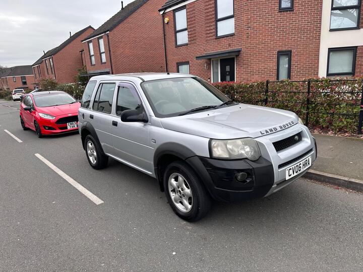 Land Rover Freelander 2.0 TD4 Adventurer Station Wagon 5dr Land Rover Freelander 2.0 TD4 Adventurer Station Wagon 5dr