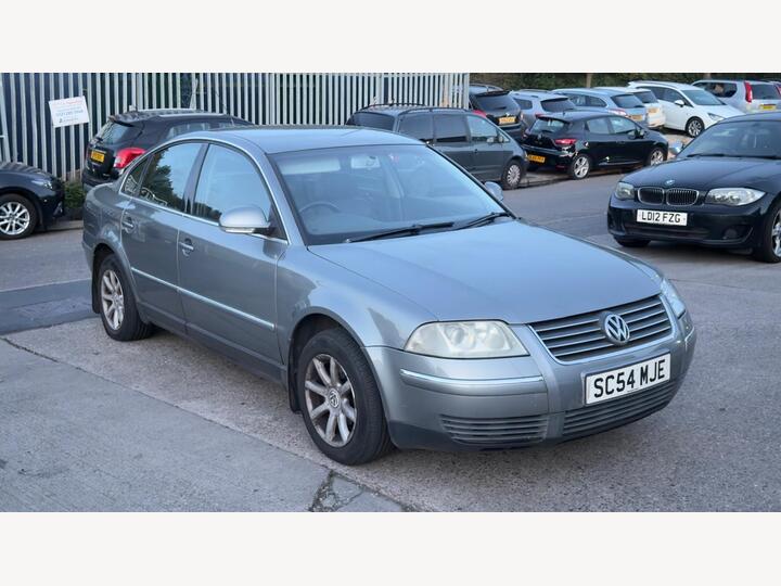 Volkswagen Passat 1.9 TDI PD Highline 4dr