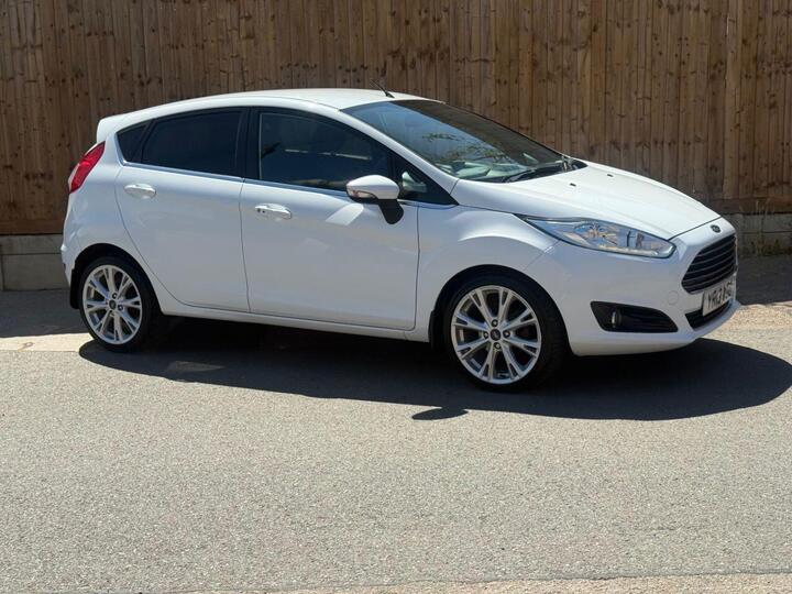 Ford FIESTA 1.0T EcoBoost Titanium X Euro 5 (s/s) 5dr