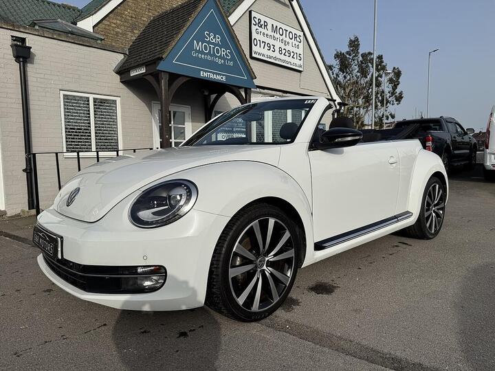 Volkswagen Beetle 2.0 TDI Sport Cabriolet Euro 5 2dr Volkswagen Beetle 2.0 TDI Sport Cabriolet Euro 5 2dr