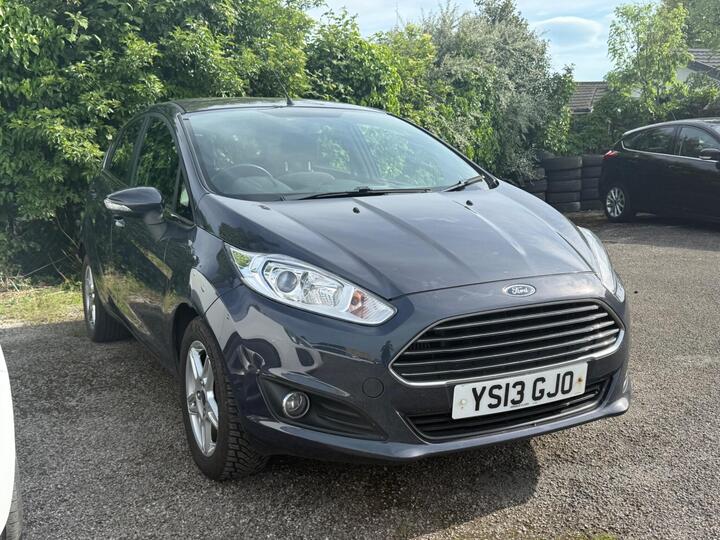 Ford Fiesta 1.0T EcoBoost Zetec Euro 5 (s/s) 5dr