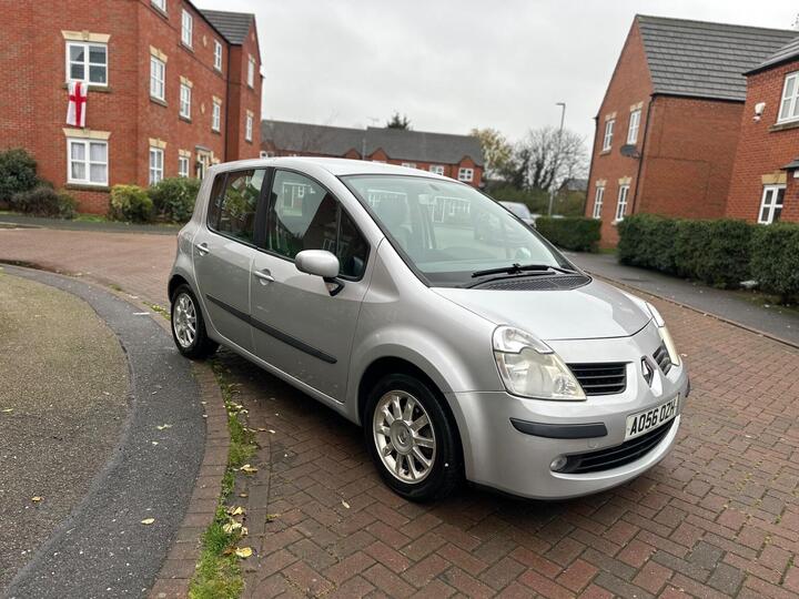 Renault Modus 1.6 16v Dynamique 5dr Renault Modus 1.6 16v Dynamique 5dr