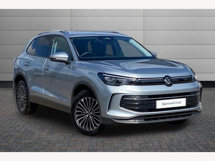 Volkswagen Tiguan 1.5 TSI EHybrid 19.7kWh Match DSG Euro 6 (s/s) 5dr Volkswagen Tiguan 1.5 TSI EHybrid 19.7kWh Match DSG Euro 6 (s/s) 5dr