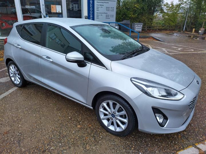 Ford Fiesta 1.0T EcoBoost Titanium Euro 6 (s/s) 5dr