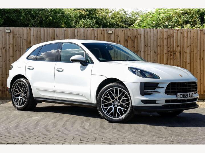 Porsche Macan 2.0T PDK 4WD Euro 6 (s/s) 5dr Porsche Macan 2.0T PDK 4WD Euro 6 (s/s) 5dr