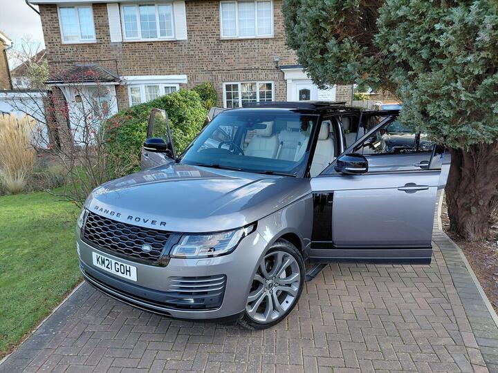 Land Rover Range Rover 3.0 D300 MHEV Westminster Black Auto 4WD Euro 6 (s/s) 5dr
