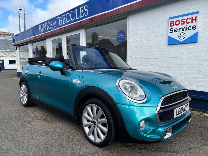 MINI Convertible 2.0 Cooper S Euro 6 (s/s) 2dr MINI Convertible 2.0 Cooper S Euro 6 (s/s) 2dr