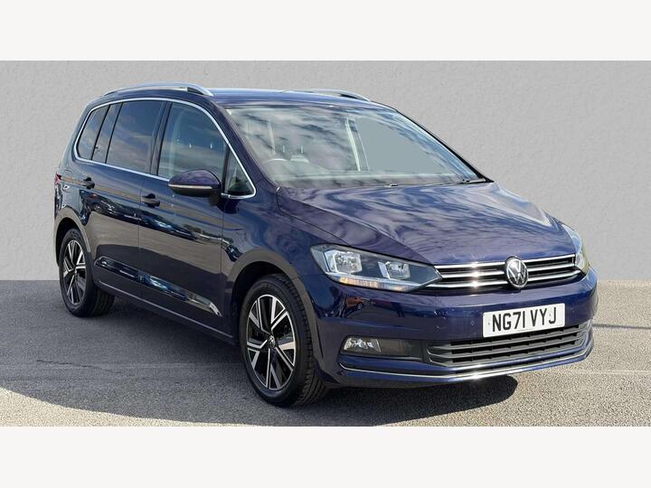 Volkswagen TOURAN ESTATE 1.5 TSI EVO SEL DSG Euro 6 (s/s) 5dr Volkswagen TOURAN ESTATE 1.5 TSI EVO SEL DSG Euro 6 (s/s) 5dr