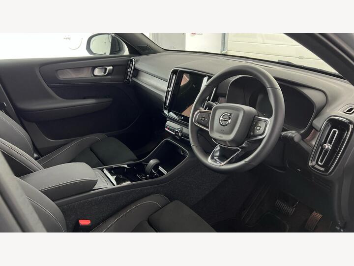 Volvo C40 Twin Recharge 82kWh Plus Auto AWD 5dr