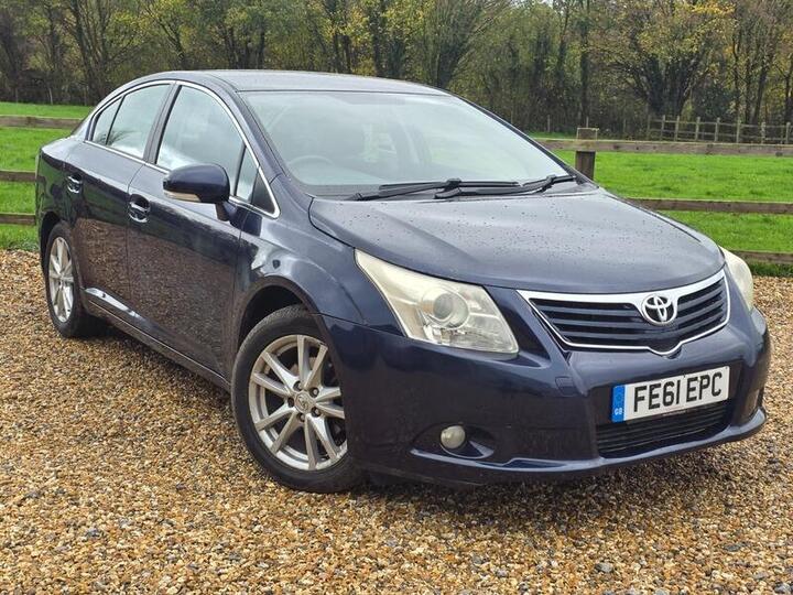 Toyota Avensis 2.0 D-4D TR Euro 5 4dr Toyota Avensis 2.0 D-4D TR Euro 5 4dr