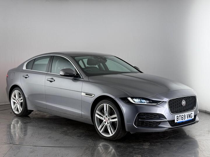 Jaguar XE 2.0 P300i HSE Auto AWD Euro 6 (s/s) 4dr