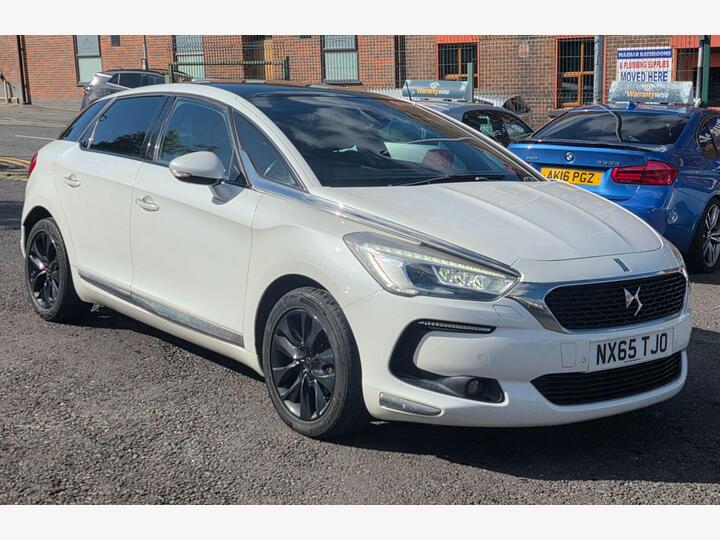 DS AUTOMOBILES DS 5 1.6 BlueHDi Elegance Euro 6 (s/s) 5dr DS AUTOMOBILES DS 5 1.6 BlueHDi Elegance Euro 6 (s/s) 5dr