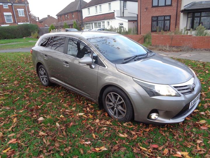 Toyota Avensis 2.0 D-4D Icon Tourer Euro 5 5dr