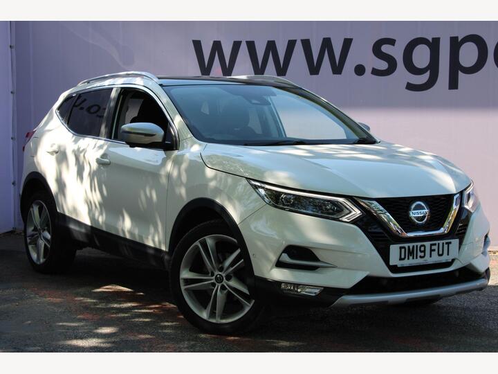 Nissan Qashqai 1.3 DIG-T N-Motion Euro 6 (s/s) 5dr