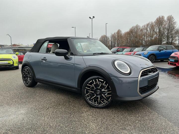 MINI Cooper Convertible 2.0C Exclusive Steptronic Euro 6 (s/s) 2dr