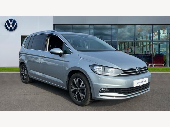 Volkswagen Touran 1.5 TSI EVO SEL DSG Euro 6 (s/s) 5dr Volkswagen Touran 1.5 TSI EVO SEL DSG Euro 6 (s/s) 5dr