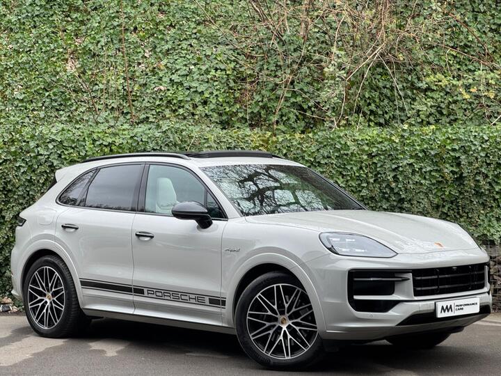 Porsche Cayenne 3.0 V6 E-Hybrid 25.9kWh TiptronicS 4WD Euro 6 (s/s) 5dr Porsche Cayenne 3.0 V6 E-Hybrid 25.9kWh TiptronicS 4WD Euro 6 (s/s) 5dr
