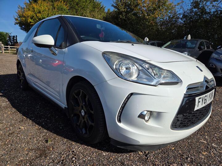 Citroen DS3 1.6 E-HDi Airdream DStyle Euro 5 (s/s) 3dr Citroen DS3 1.6 E-HDi Airdream DStyle Euro 5 (s/s) 3dr