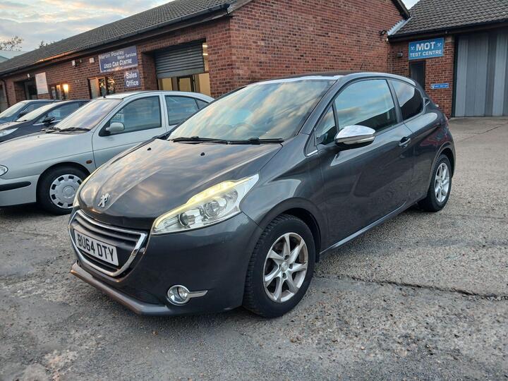 Peugeot 208 1.2 VTi Style Euro 5 3dr