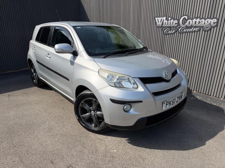 Toyota Urban Cruiser 1.4 D-4D 4WD Euro 5 5dr