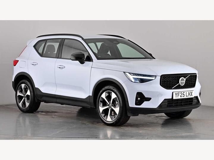Volvo XC40 2.0 B3 MHEV Plus DCT Auto Euro 6 (s/s) 5dr