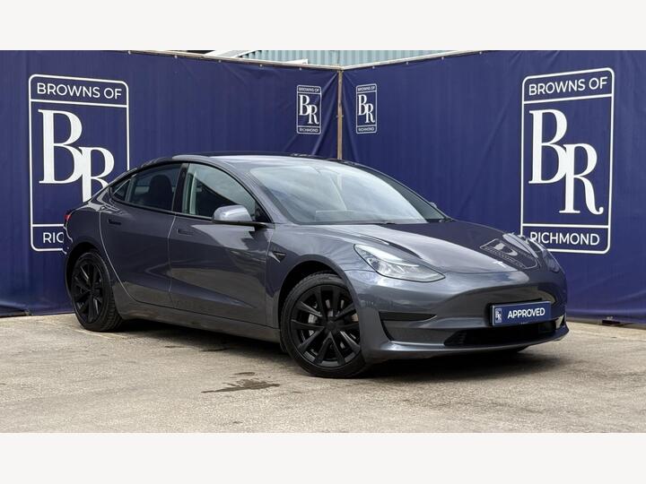 Tesla Model 3 Auto RWD 4dr