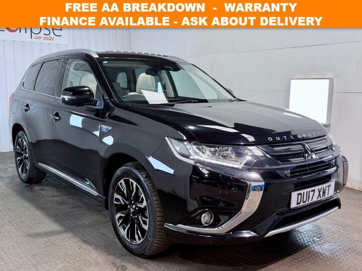 Mitsubishi OUTLANDER 2.0h 12kWh 5hs CVT 4WD Euro 6 (s/s) 5dr Mitsubishi OUTLANDER 2.0h 12kWh 5hs CVT 4WD Euro 6 (s/s) 5dr