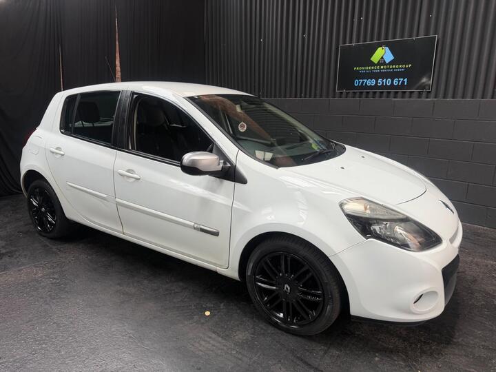Renault Clio 1.5 DCi Dynamique TomTom Euro 5 5dr