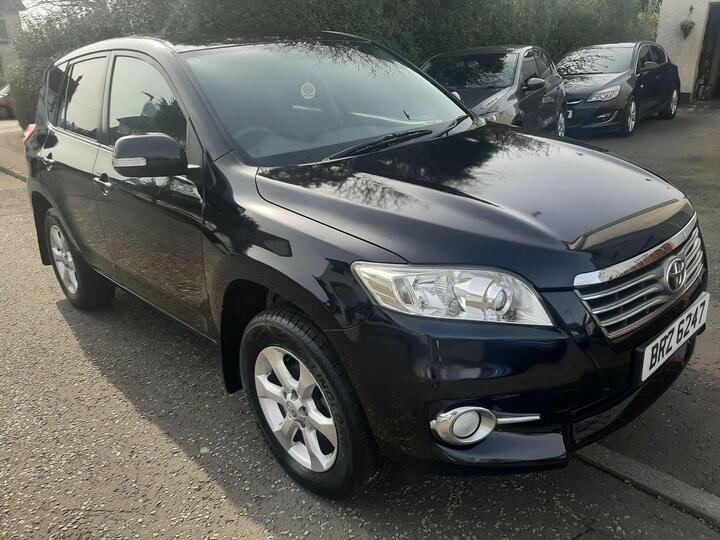 Toyota RAV4 2.2 D-4D XT-R 4WD Euro 4 5dr Toyota RAV4 2.2 D-4D XT-R 4WD Euro 4 5dr